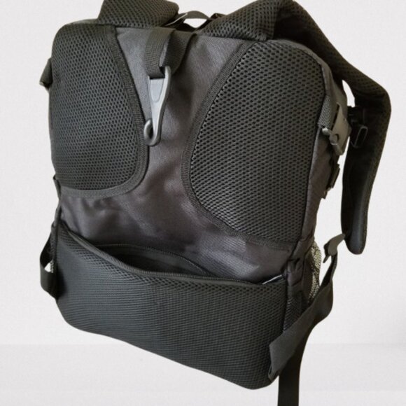 NWT! Lightweight Backpack w/Padded Back/Anti-Theft/Deep-Lined Pockets main image 4